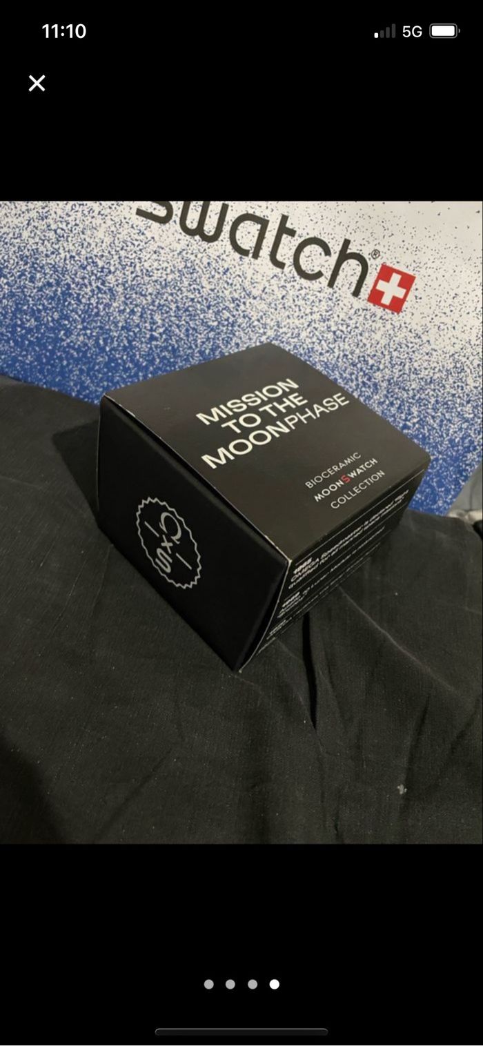 Montre Omega X swatch moonswatch mission to the moonphase snoopy black - photo numéro 4
