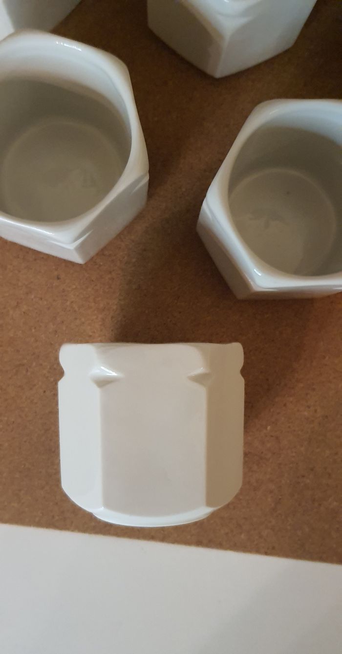 Lot de 6 pots "Yalacta" en porcelaine blanche Vintage - photo numéro 2