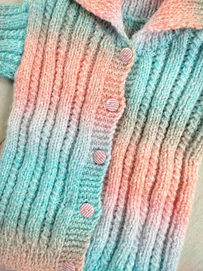 Gilet en laine fait main 3-4 ans - photo numéro 2