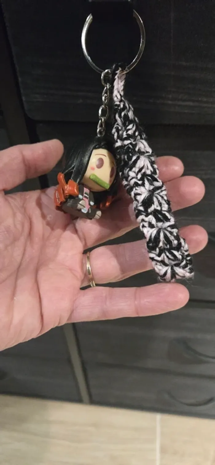 Porte clef Nezuko Kamado neuf - photo numéro 7