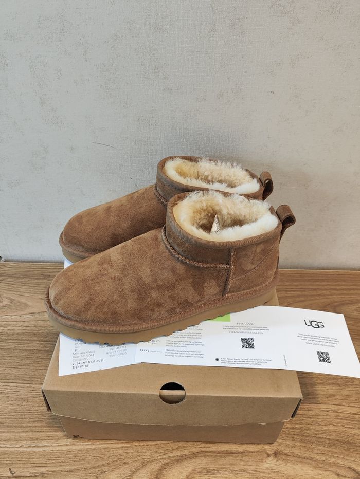 Bottes UGG Classic Ultra Mini couleur châtaigne 37