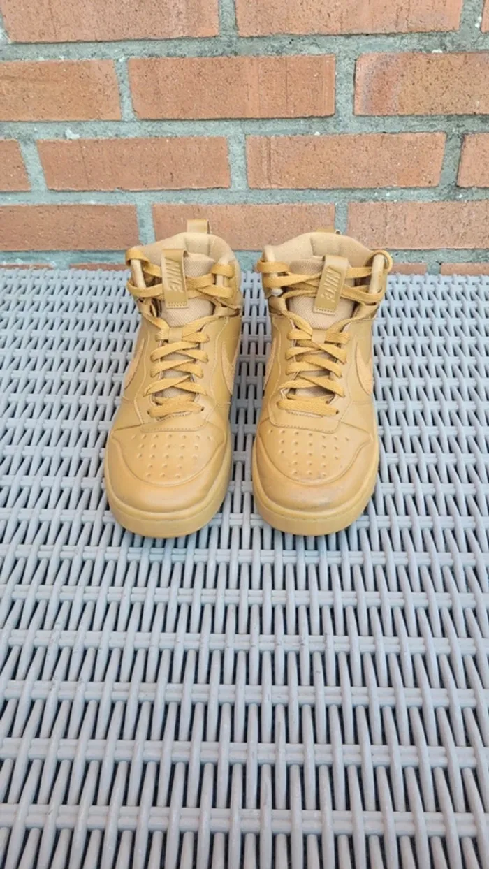 Baskets Nike taille 40
