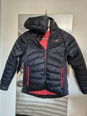 Doudoune noire et rose Quechua