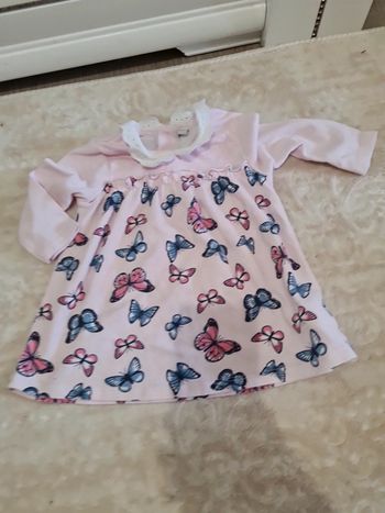 Robe 6 mois très bon etat