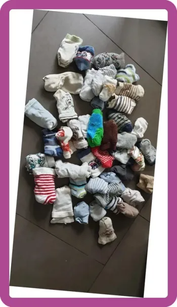 Lot de 43 paires de chaussettes