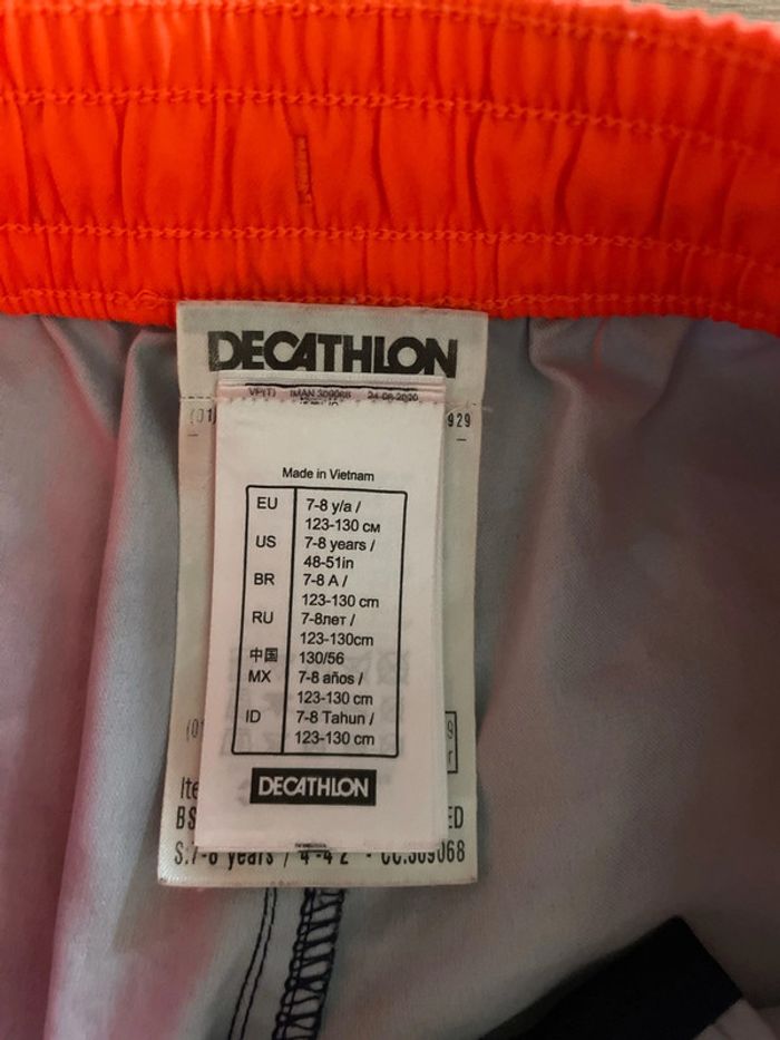 Short de bain Marine Décathlon taille 7/8 ans - photo numéro 2