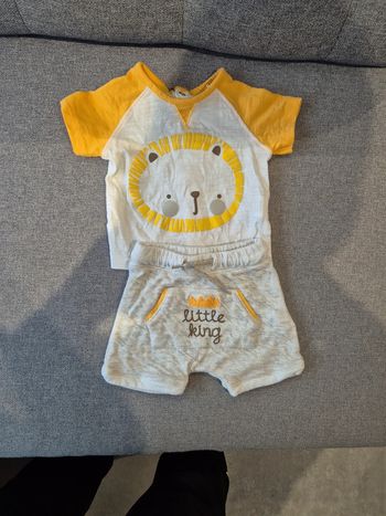 Ensemble tee shirt short