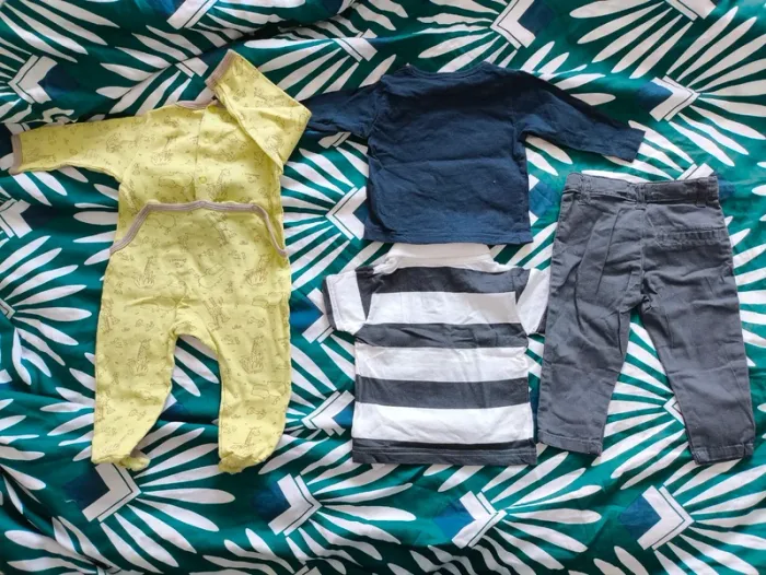 Lot de 4 vêtements 74 cm - photo numéro 2