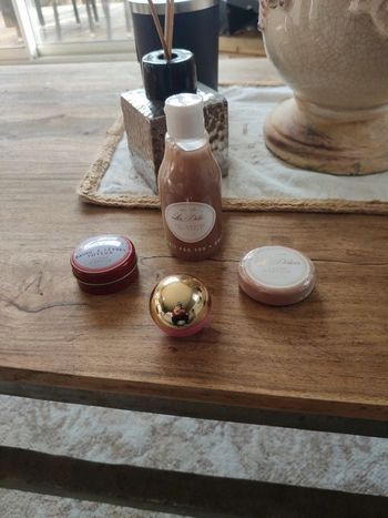 lot de 4 produits NOCIBE NEUF