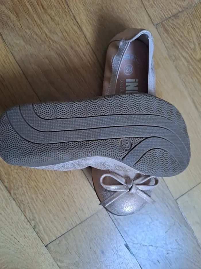 Jolies ballerines souples dorées - photo numéro 2