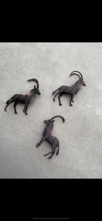 Lot de 3 antilopes