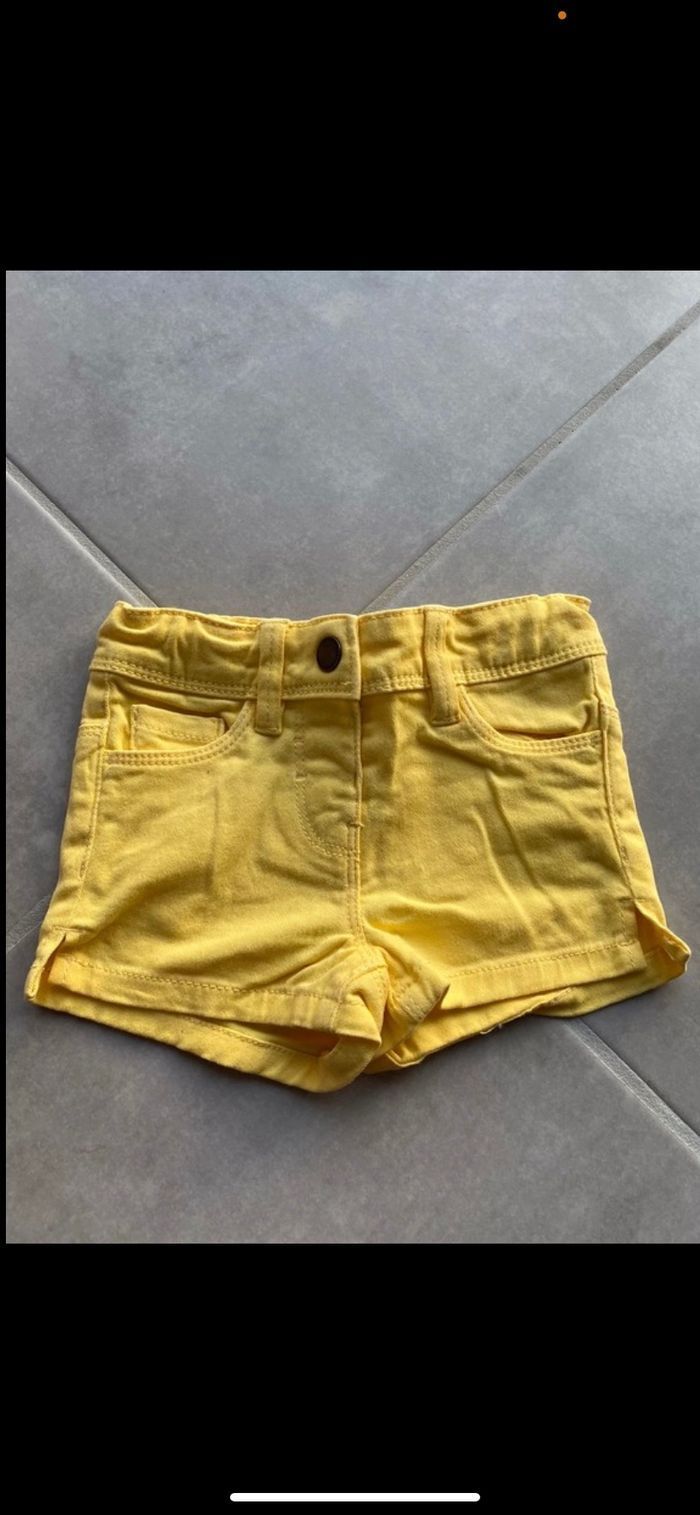 Short en jean jaune 24 mois Neuf - photo numéro 3