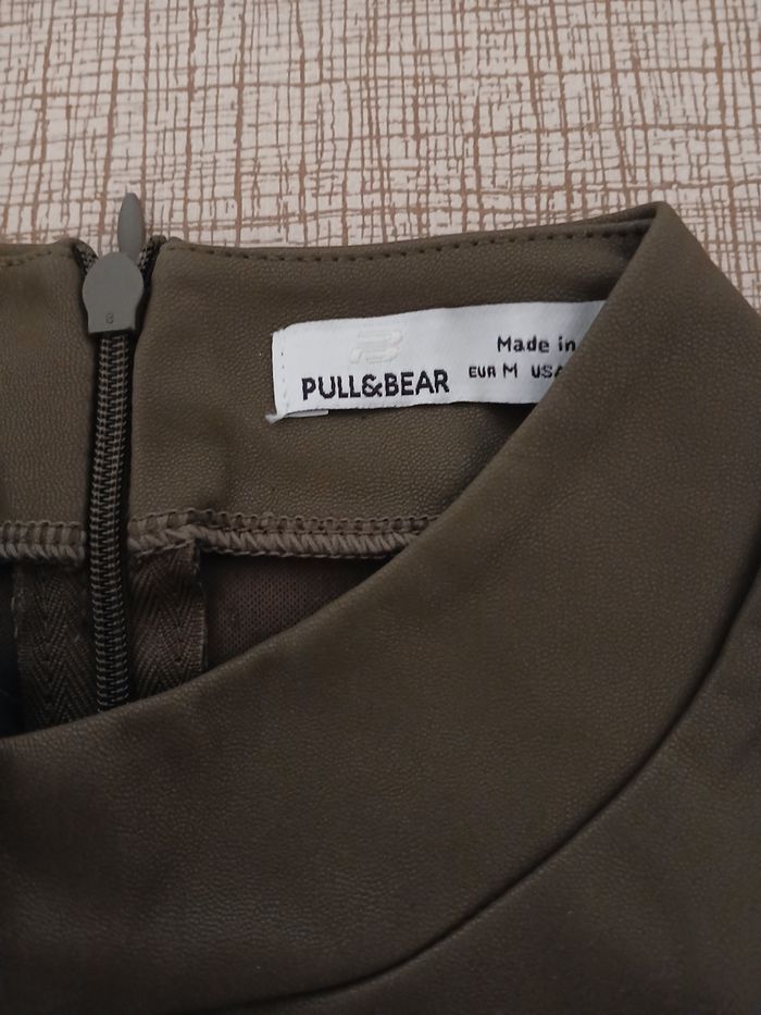 Haut simili cuir taille M pull & bear - photo numéro 2