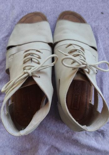 Chaussures montantes ouvertes vintages