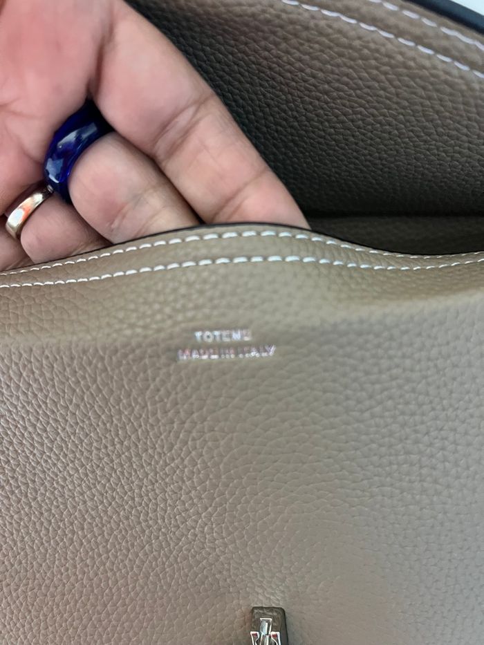 👜 Sac Totême T-Lock – Grand Modèle en Cuir Beige (Excellent État) - photo numéro 9