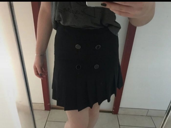 Mini jupe noire - photo numéro 2