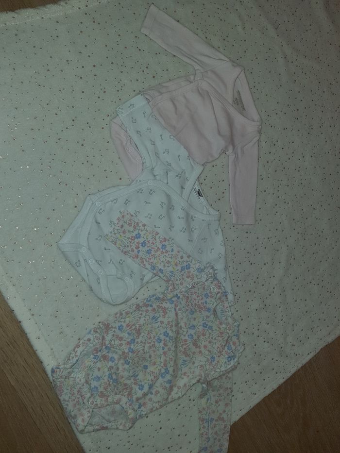 Lot de 3 bodys naissance - photo numéro 1