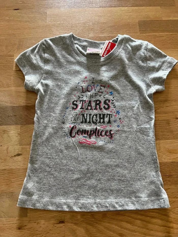 Tee shirt
