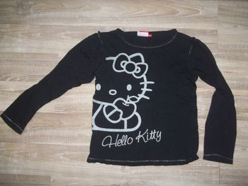 T-shirt noir Hello Kitty (1) impression grise 8 ans