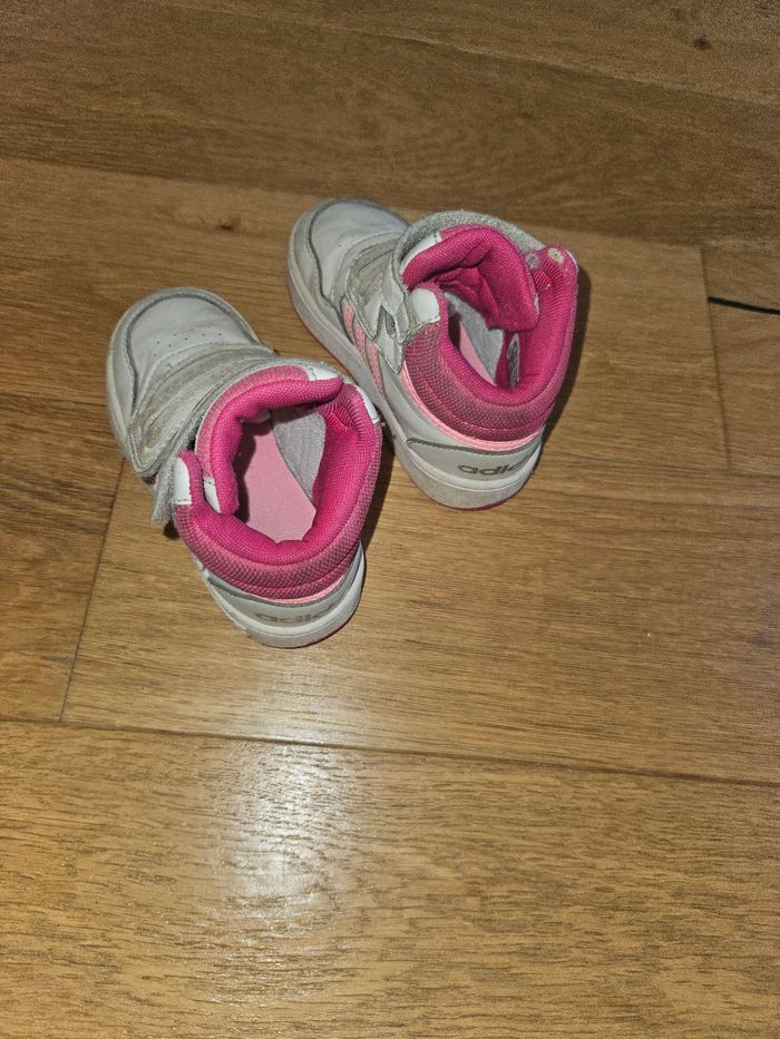 Baskets adidas Hoops fille 27 - photo numéro 4