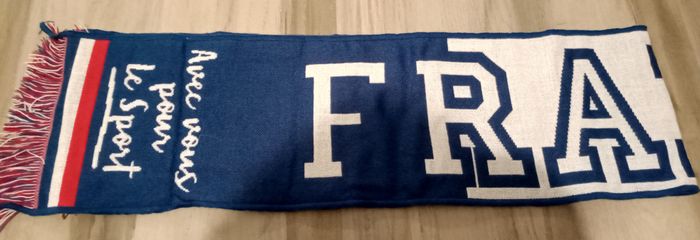 Echarpe France bleu blanc rouge U neuve