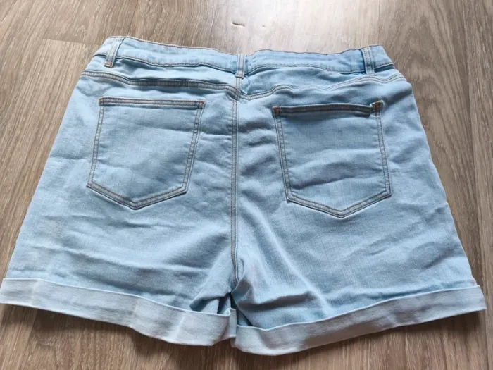 Short en jean Gémo 44 - photo numéro 3