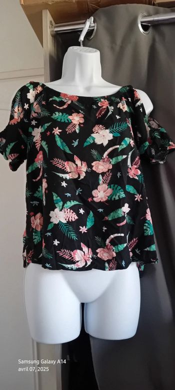 Haut oversize épaules dénudées motif fleurs hawaïennes noir  femme XS kiabi
