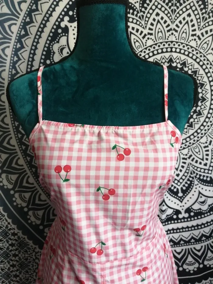 Combishort motifs vichy rose et blanc et cerises dos nu croisé / shein / (L) - photo numéro 3