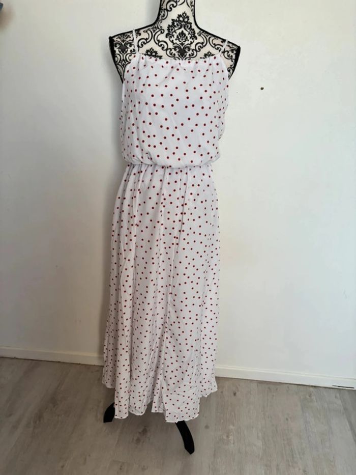 Robe longue et fluide à pois rouge 36/38 - photo numéro 2