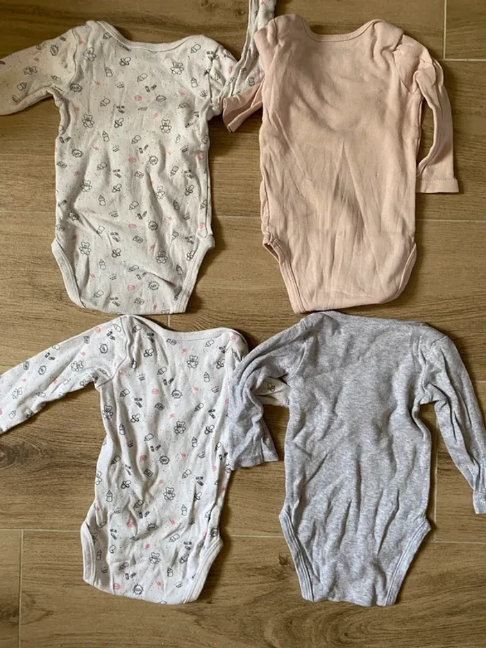 4 bodies - photo numéro 2