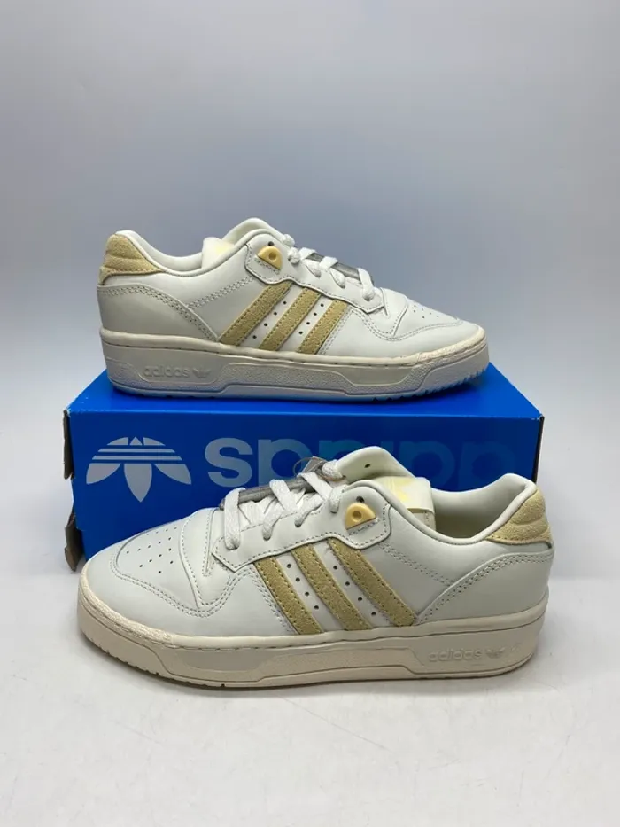 Adidas rivalry low 37