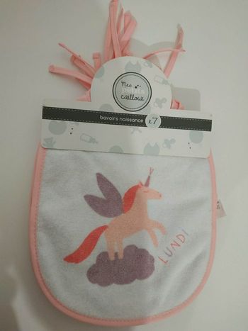 Lots 7 bavoirs licorne