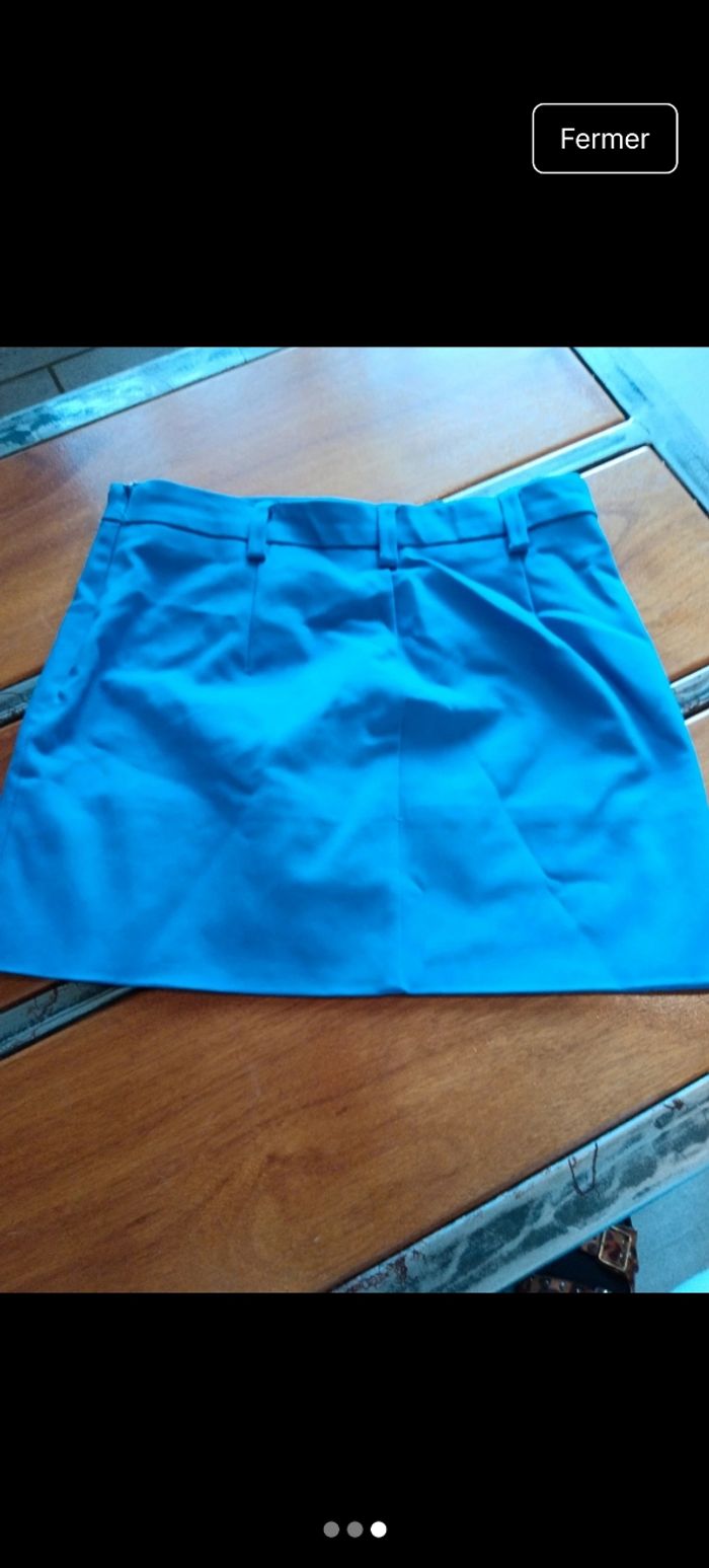 Jupe bleu stradivarius neuve - photo numéro 3