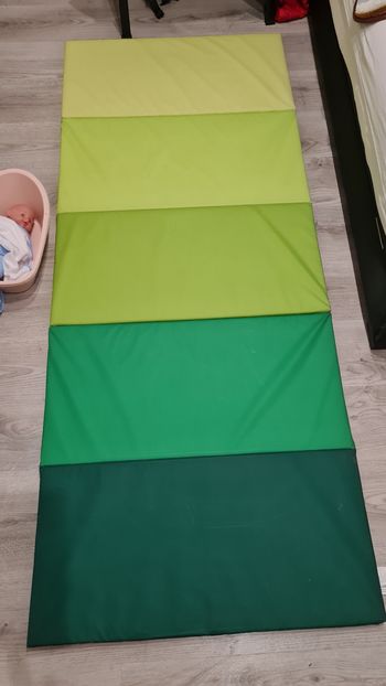 Tapis de motricité ou gymnastique pliable ikea