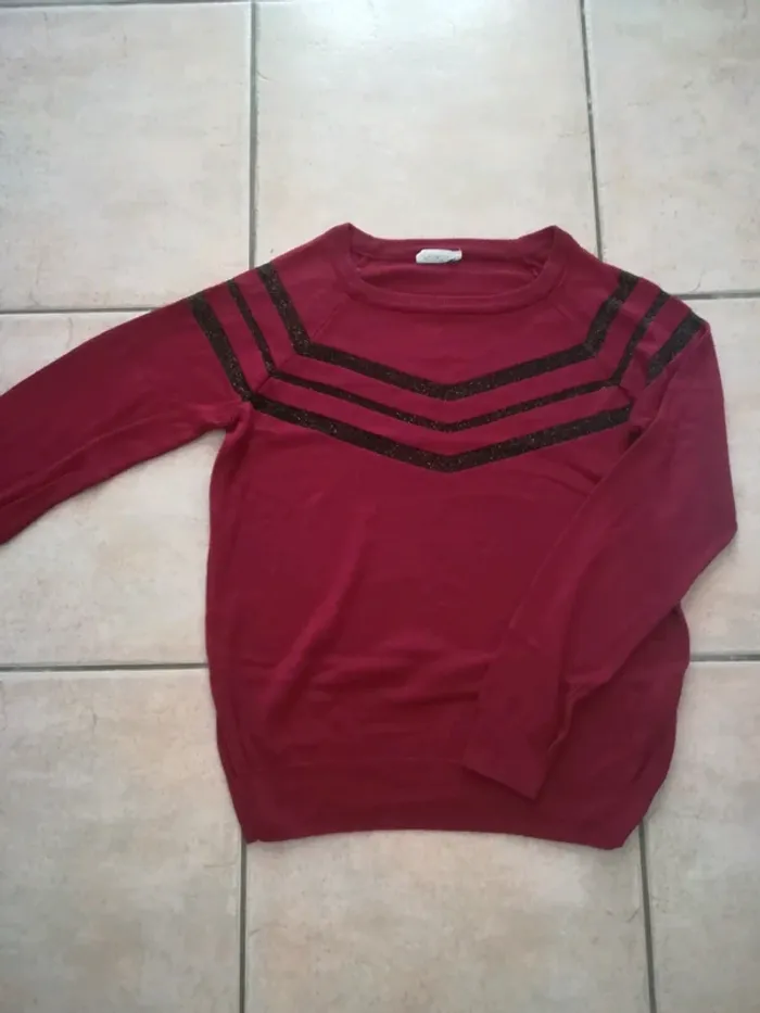 Pull couleur bordeaux - photo numéro 3
