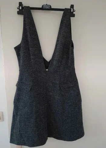 Robe grise grosses bretelles