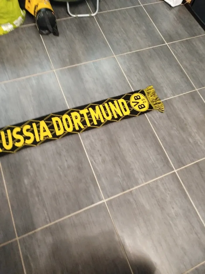 Écharpe Foot Dortmund - photo numéro 4