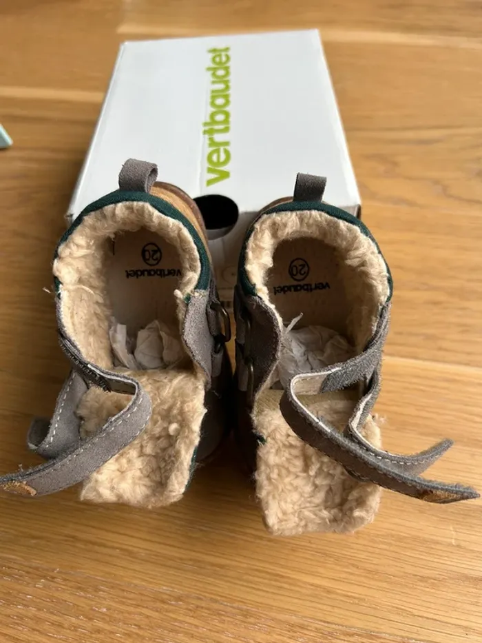 Chaussures Vertbaudet garçon taille 20 - photo numéro 6