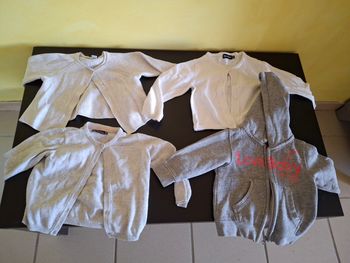 Gilets/veste filles 12 mois 