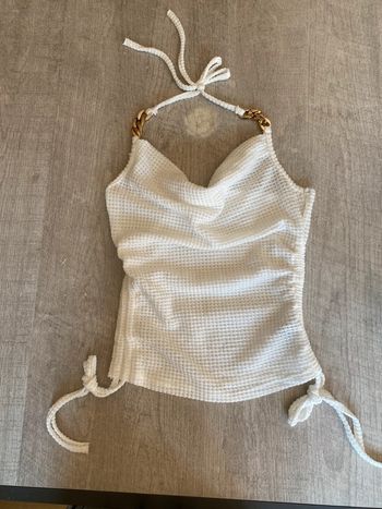 Débardeur blanc chic détail chaîne dorée – taille M femme