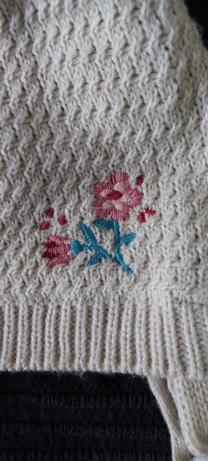 Très joli ensemble un bonnet et une paire de gants - photo numéro 5