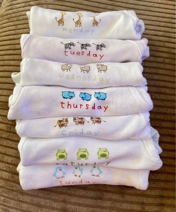 Lot 7 bodys 1-2 mois 56cm