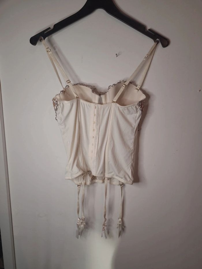 Bustier - photo numéro 2