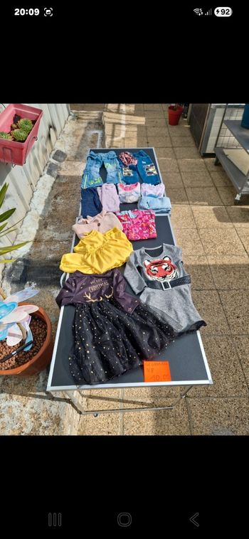 Lot vêtements taille 4ans fille N 8