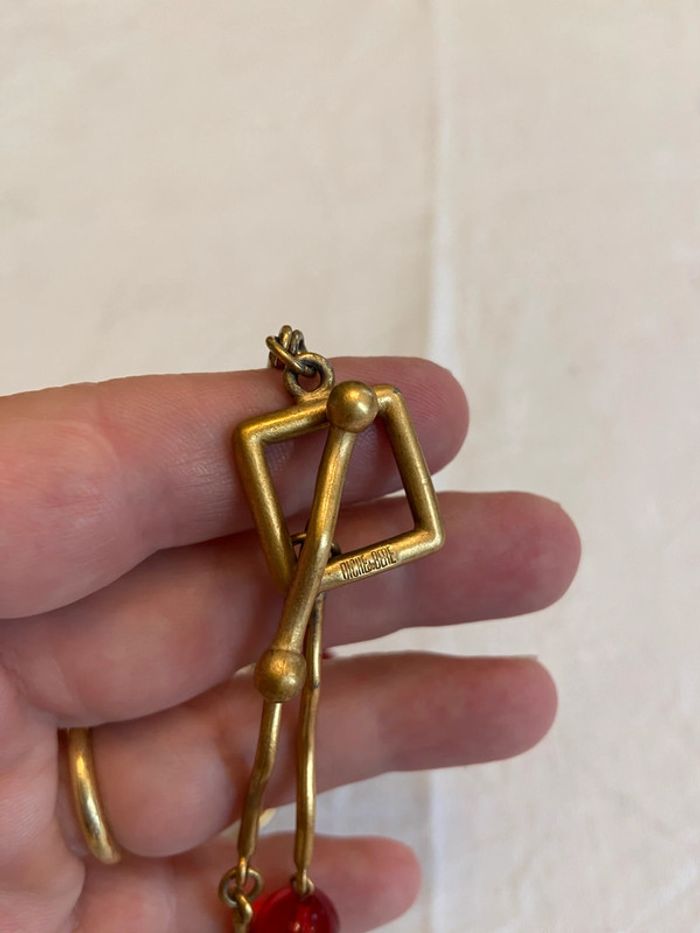 Long sautoir doré et perles résine rouge Biche de Bere - photo numéro 16