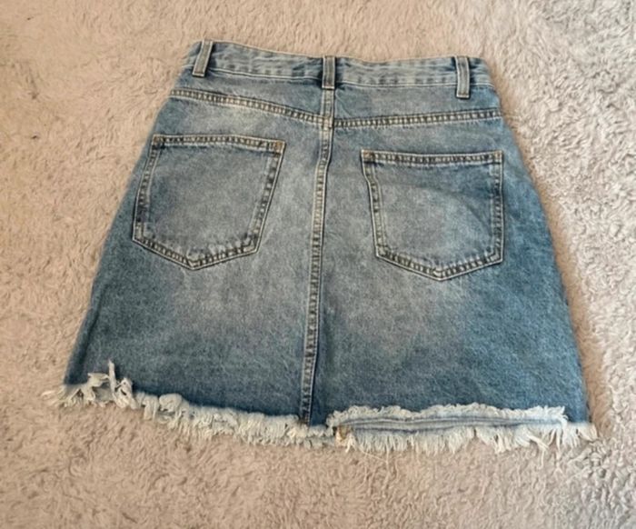 Minijupe en jean taille haute C&A taille 38 - photo numéro 2