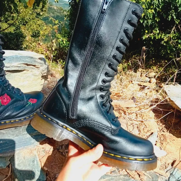 Dr. Martens 1914 Vonda roses brodées 36 - photo numéro 7