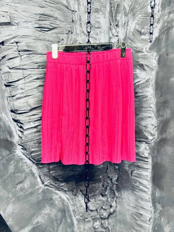 Jupe plissée fuschia - photo numéro 2