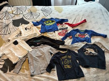 Lot T-shirt manches longues  3 ans 