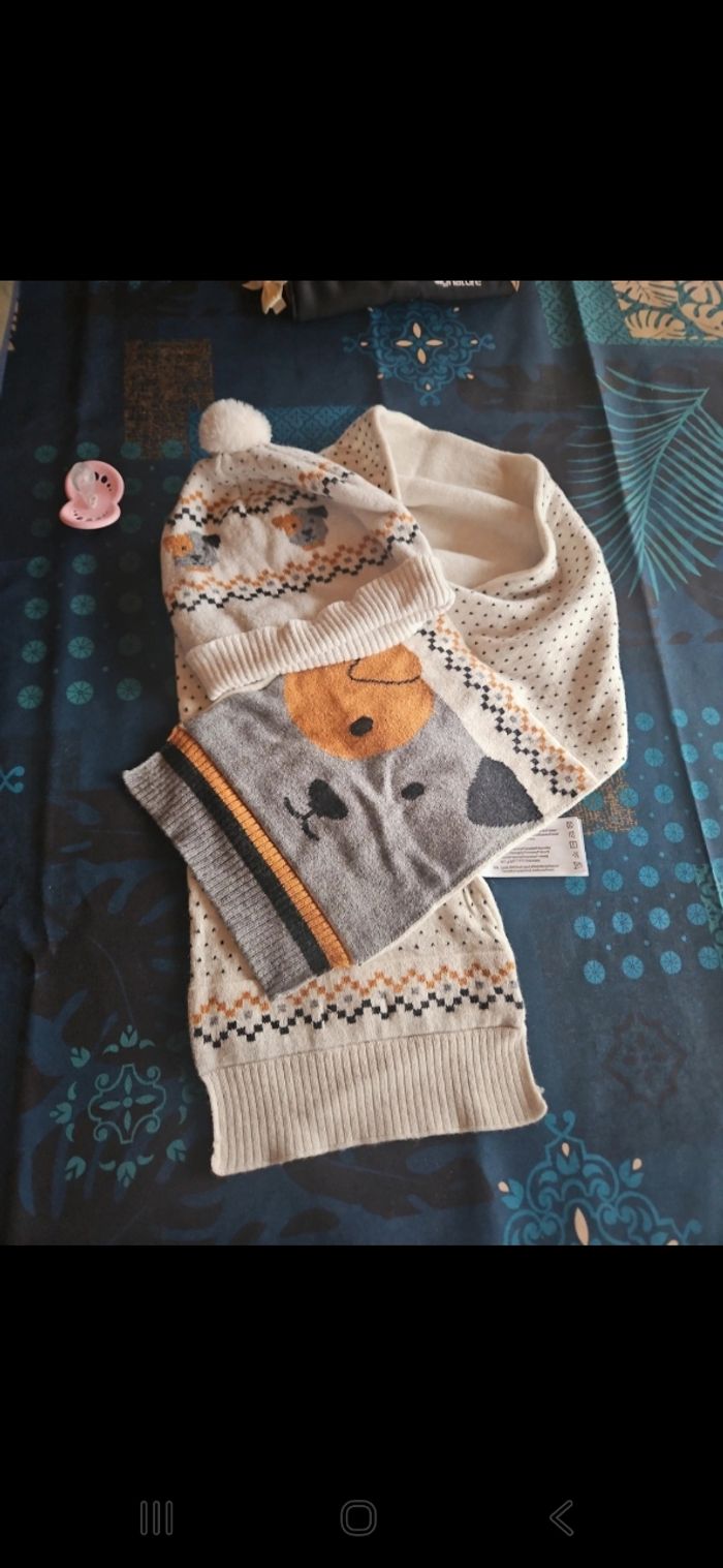 Bonnet et écharpe